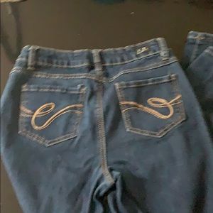 Earl jeans size 6